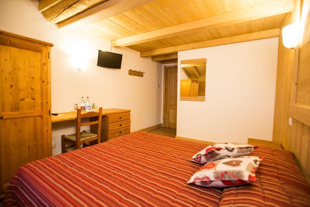 Hotel Restaurant La Barme Cogne Zewnętrze zdjęcie