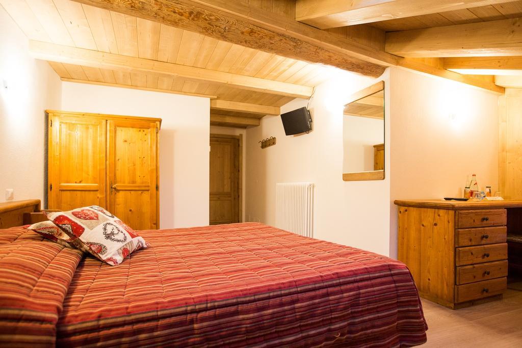 Hotel Restaurant La Barme Cogne Zewnętrze zdjęcie